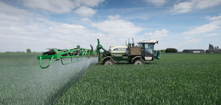 Bayer launches new Iblon co-form Spraying fungicide on Winter Wheat at growth stage T2