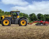 JCB Fastrac 6000 takes Machine of the Year Gold
