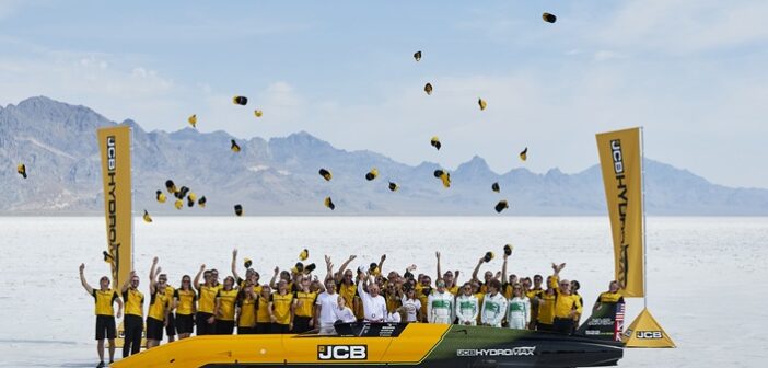 JCB Hydromax sets new land speed record